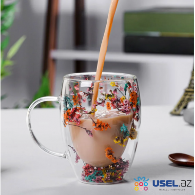 Стеклянная чашка с двойными стенками и сухими цветами 250 мл